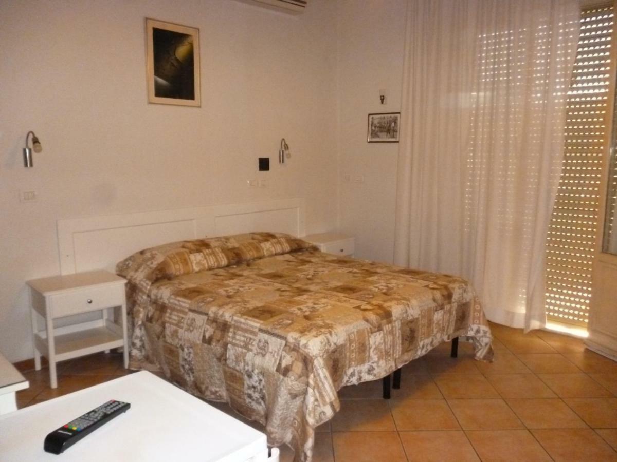 Eurotravel Bed And Car Hotel Lastra a Signa Exterior photo
